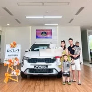 Hoạt động tư vấn và giao xe Kia tại Yên Bái 2